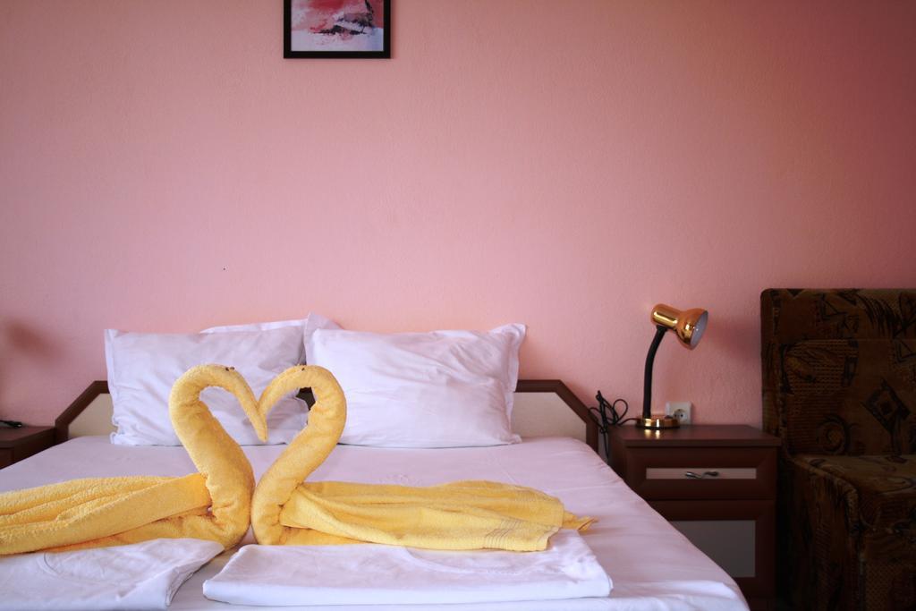 Zoya Guest House Ravda Ngoại thất bức ảnh