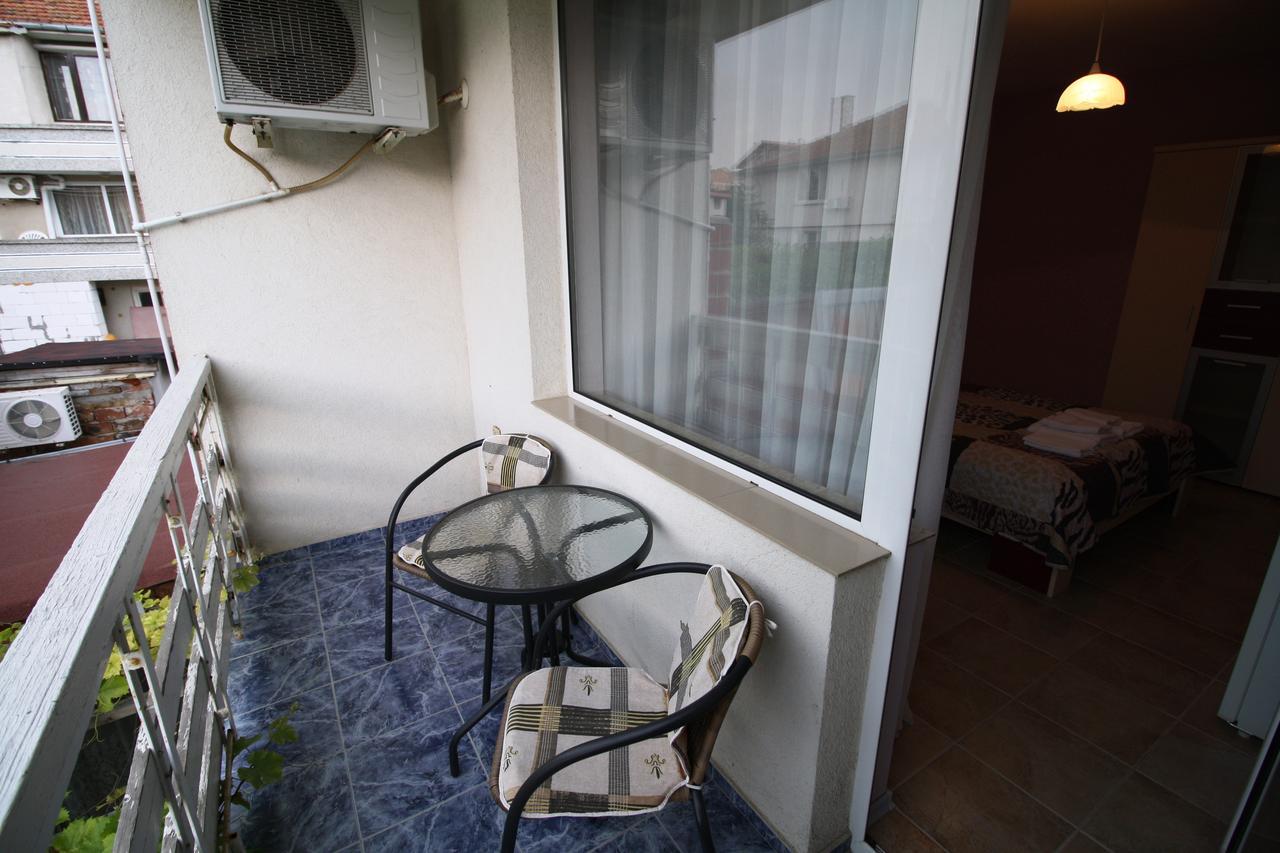 Zoya Guest House Ravda Ngoại thất bức ảnh